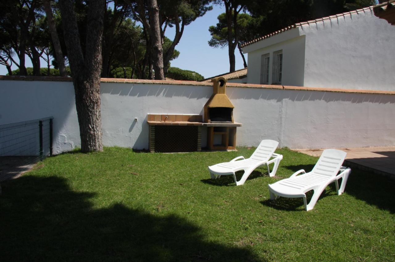 Moderno Y Amplio Chalet, Con Piscina Privada Chiclana de la Frontera Exterior photo
