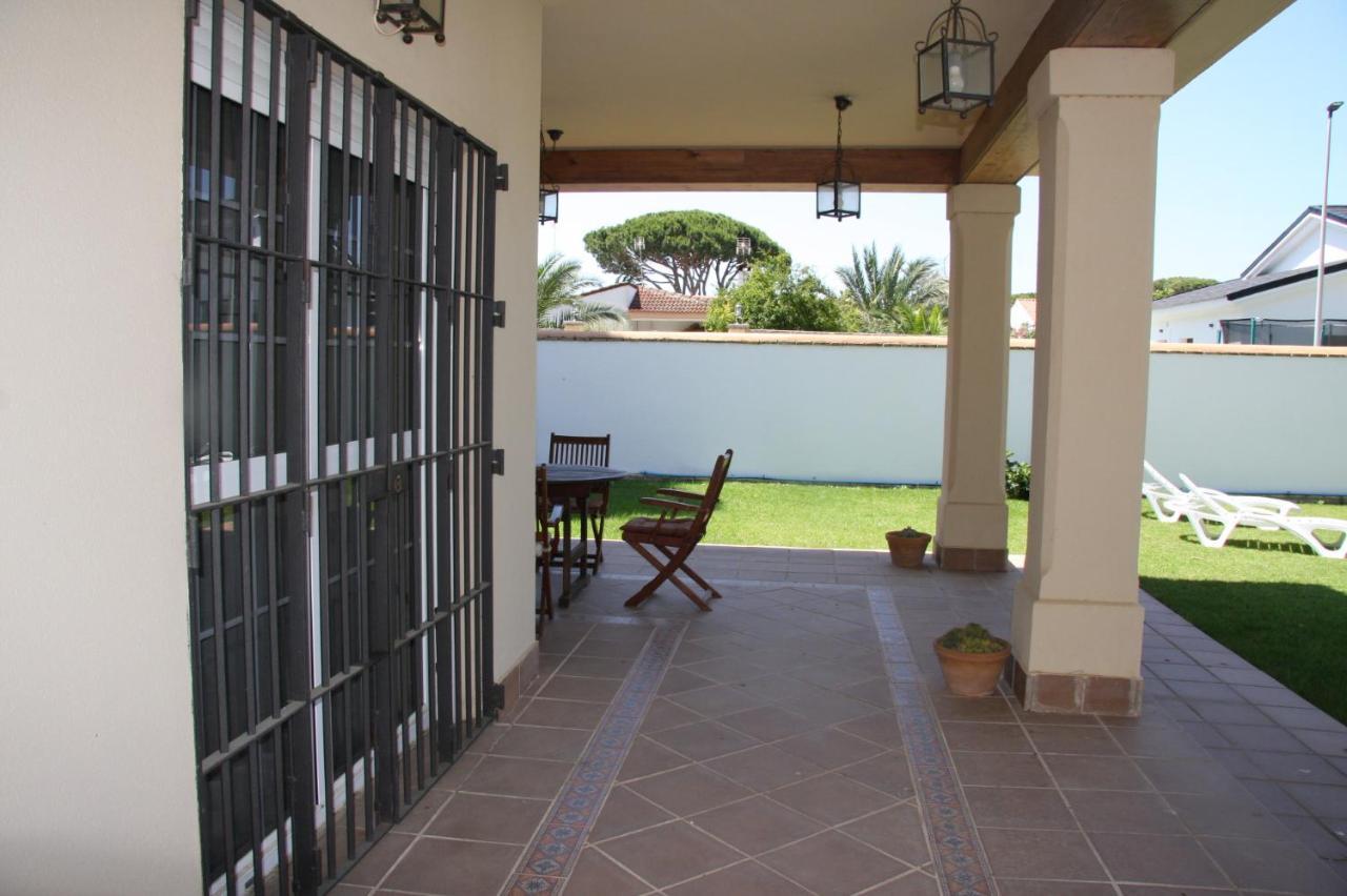 Moderno Y Amplio Chalet, Con Piscina Privada Chiclana de la Frontera Exterior photo